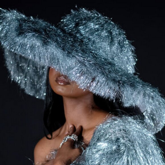 AKIRA DREAMS COME TRUE TINSEL BUCKET HAT - Picture 1 of 8